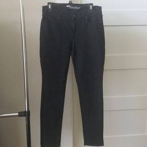 Old Navy black skinny jeans